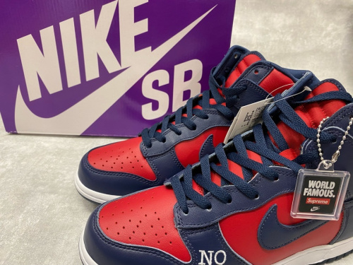 スニーカーのSUPREME×NIKE