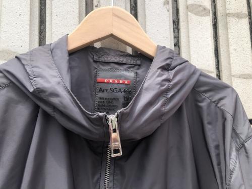 プラダ　スポーツ　ナイロンジャケット　Mサイズ Prada sports ナイロンジャケット