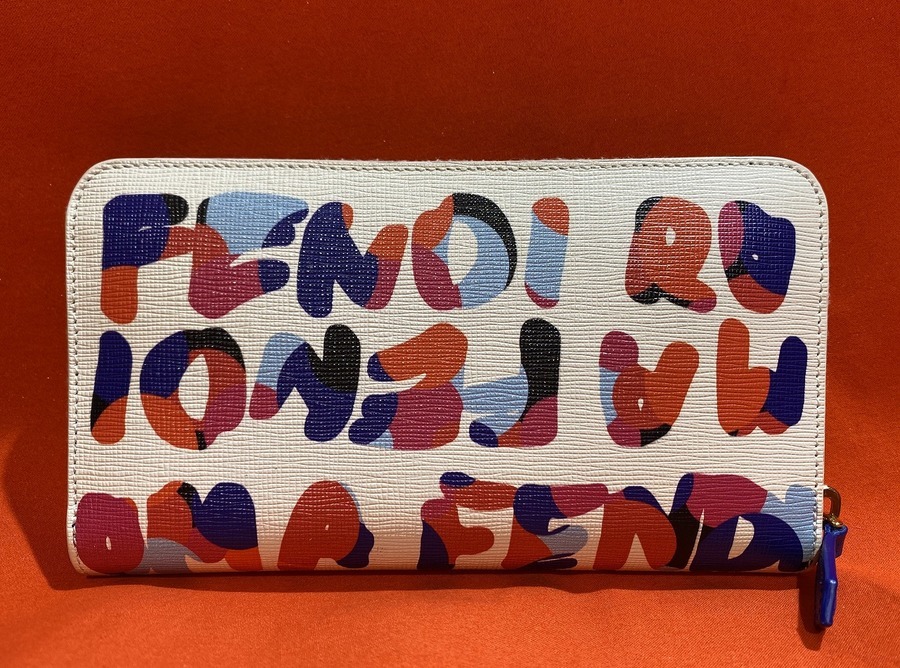 FENDI/フェンディー】ペインティングが施された長財布が入荷！[2020.03