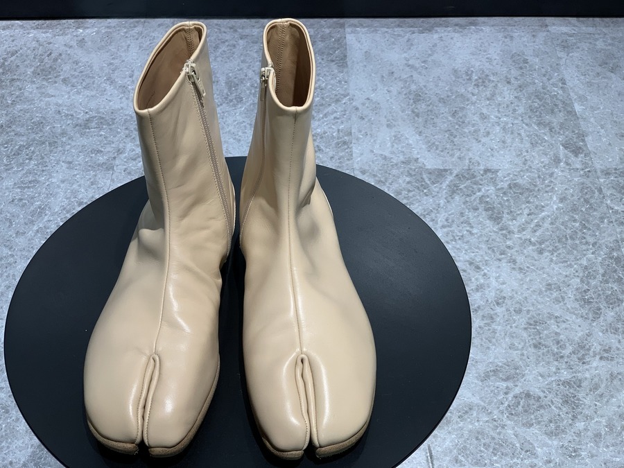 【Maison Margiela/メゾンマルジェラ】足袋フラットブーツ 入荷致しました。[2020.10.24発行]