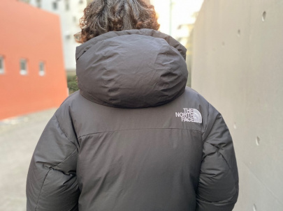 「アウトドアブランドのTHE NORTH FACE 」