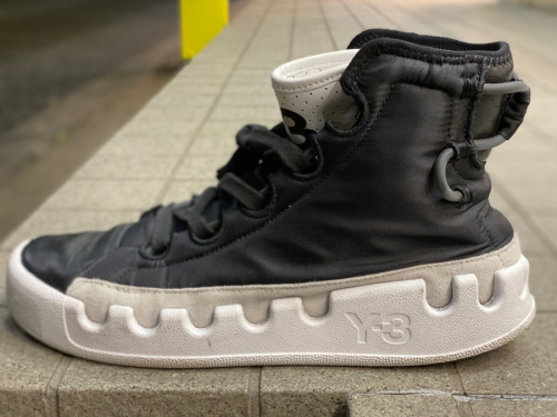 スニーカーのY-3