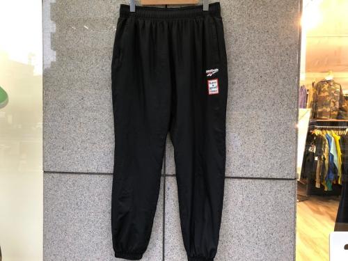 ×Have a good timeのトラックジャケット