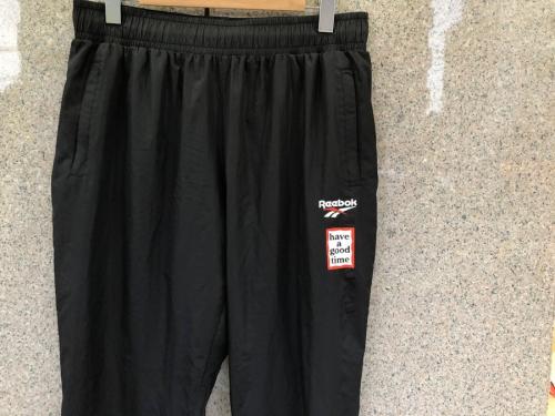 トラックジャケット