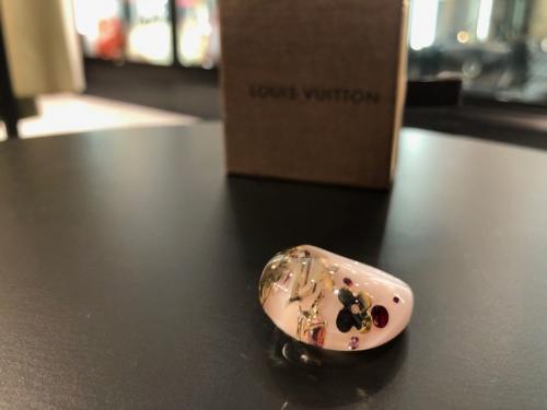 LOUIS VUITTON 　のルイ ヴィトン　