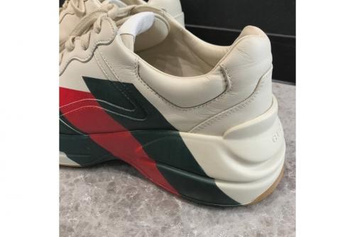 スニーカーのメンズ