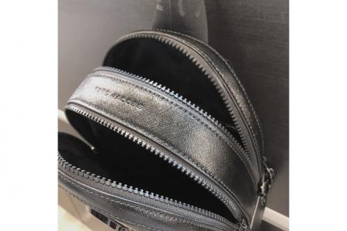 リュックのPACK SHOT DTM