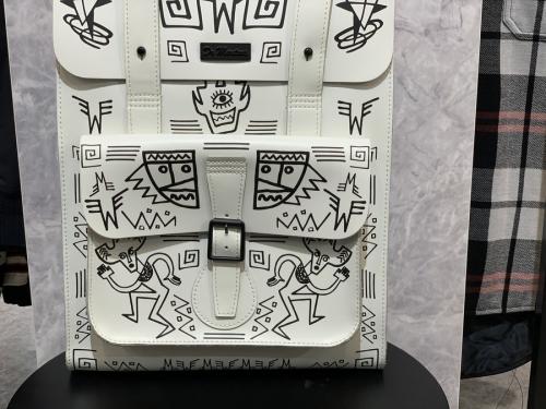 ドクターマーチンのMARC WIGAN