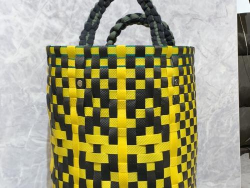 マーケットバケットトート