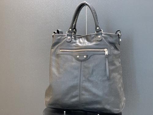 BALENCIAGAのバレンシアガ