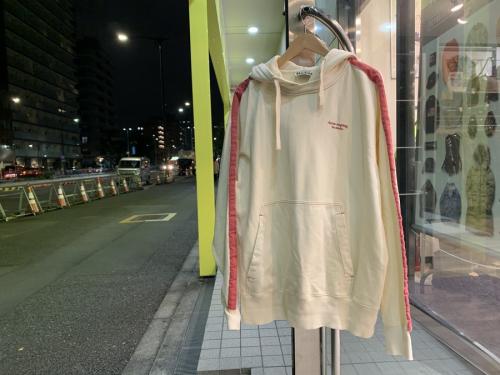 acne studiosのアクネストゥディオズ