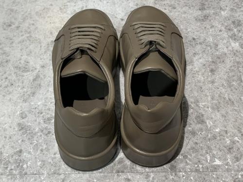 ローカットレザースニーカー