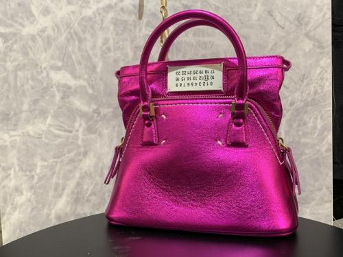 メゾンマルジェラのマイクロ5ACバッグ