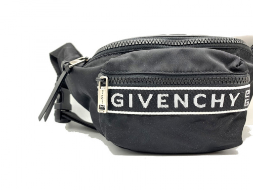 ラグジュアリーブランドのGIVENCHY