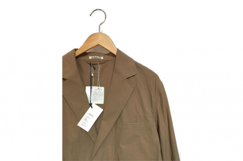 ドメスティックブランドのAURALEE