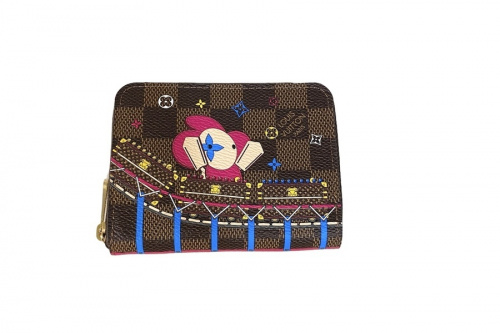 ラグジュアリーブランドのLOUIS VUITTON 　