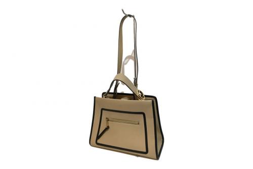 フェンディのラナウェイスモールショルダーバッグ