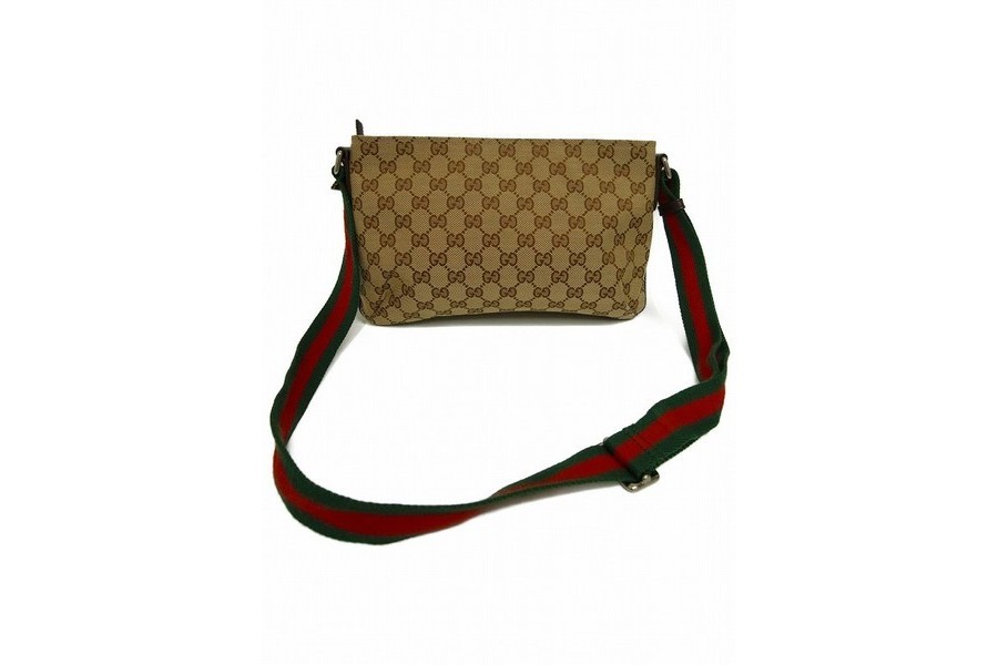 シェリーラインがコーデを華やかに。GUCCI/グッチよりショルダー
