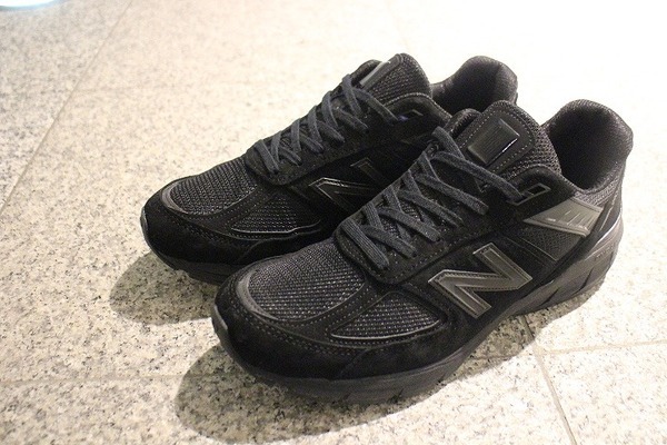 NEW BALANCE/ニューバランス】よりスニーカー(M990BB5)が買取