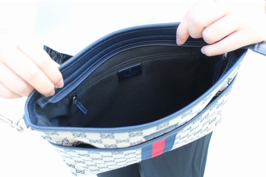 6万取引突破★UPS速達便利用！【GUCCI】719885_ショルダーバッグ 6万取引突破☆UPS速達便利用！【GUCCI】ミニ ショルダーバッグ