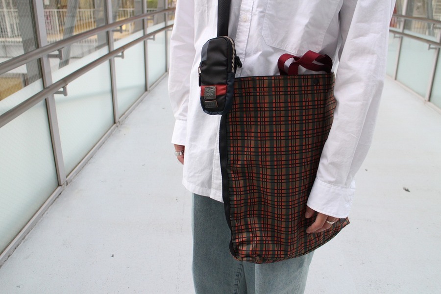 PORTER×MARNI/ポーター×マルニ】よりコラボカラーブロックポーチ