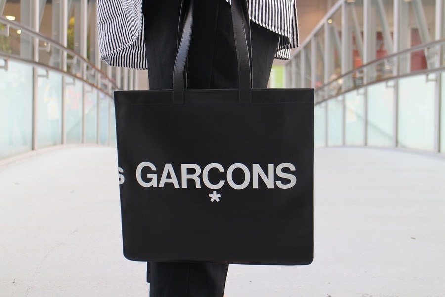 COMME des GARCONS/コムデギャルソン】よりレザートートバッグ
