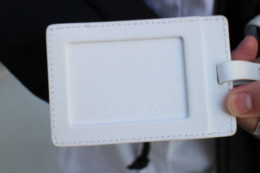 Maison Margiela11/メゾンマルジェラ11】よりボディーバッグ