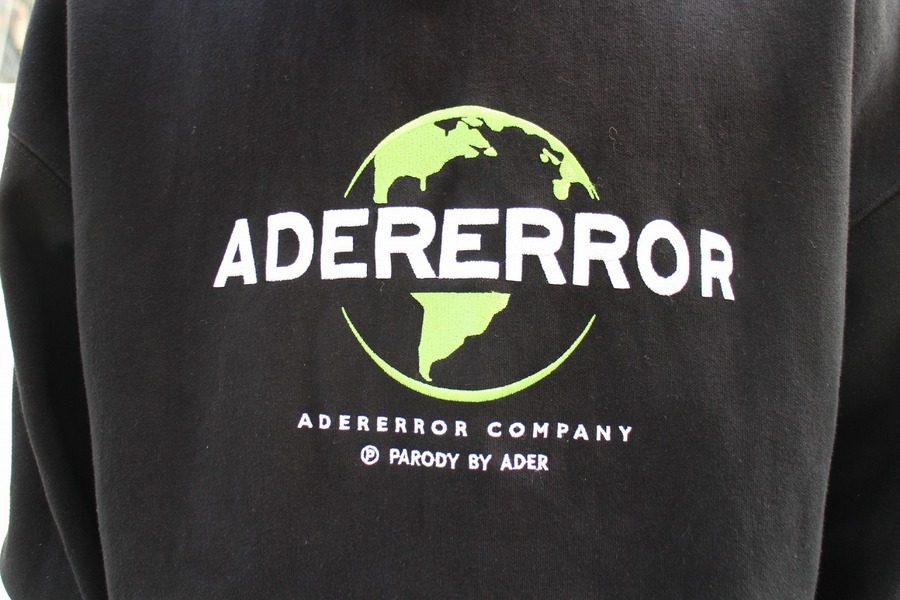 ADERERROR Tシャツ 半T 半袖 半袖Ｔシャツ 刺繡 ワッペン A2