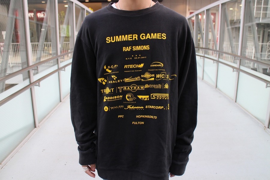 週末限定直輸入♪ RAF SIMONS サマーゲームフロントロゴスウェット