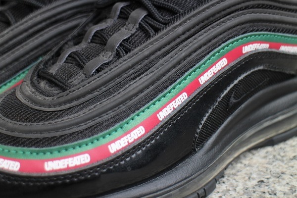 NIKE×UNDEFEATED/ナイキ×アンディフィーテッド】よりスニーカー NIKE×UNDEFEATED/ナイキ×アンディフィーテッド】よりスニーカー