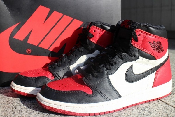 Nike Air Jordan 1 Retro High OG Bred Toe