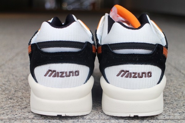 PATTA × MIZUNO/パタ×ミズノ】よりローカットスニーカー(SKY MEDAL