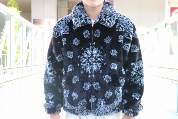 新品未着用 Bandana Faux Fur Bomber Jacket XL