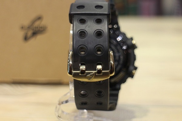CASIO×BAPE×STUSSY/カシオ×ベープ×ステューシー】よりリスト