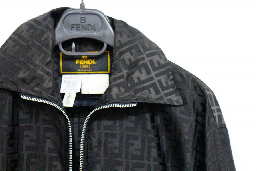 FENDI/フェンディ】FFロゴのコート入荷しました。[2019.12.08発行