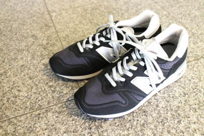 「スニーカーのNEW BALANCE 」