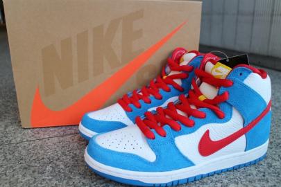 「コラボ・別注アイテムのNIKE SB 」