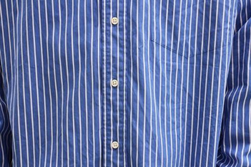 グラフペーパー 長袖シャツ トーマスメイソン ボタンダウン ストライプ 1 グラフペーパーの新作シャツ、トーマス・メイソンの生地を使用