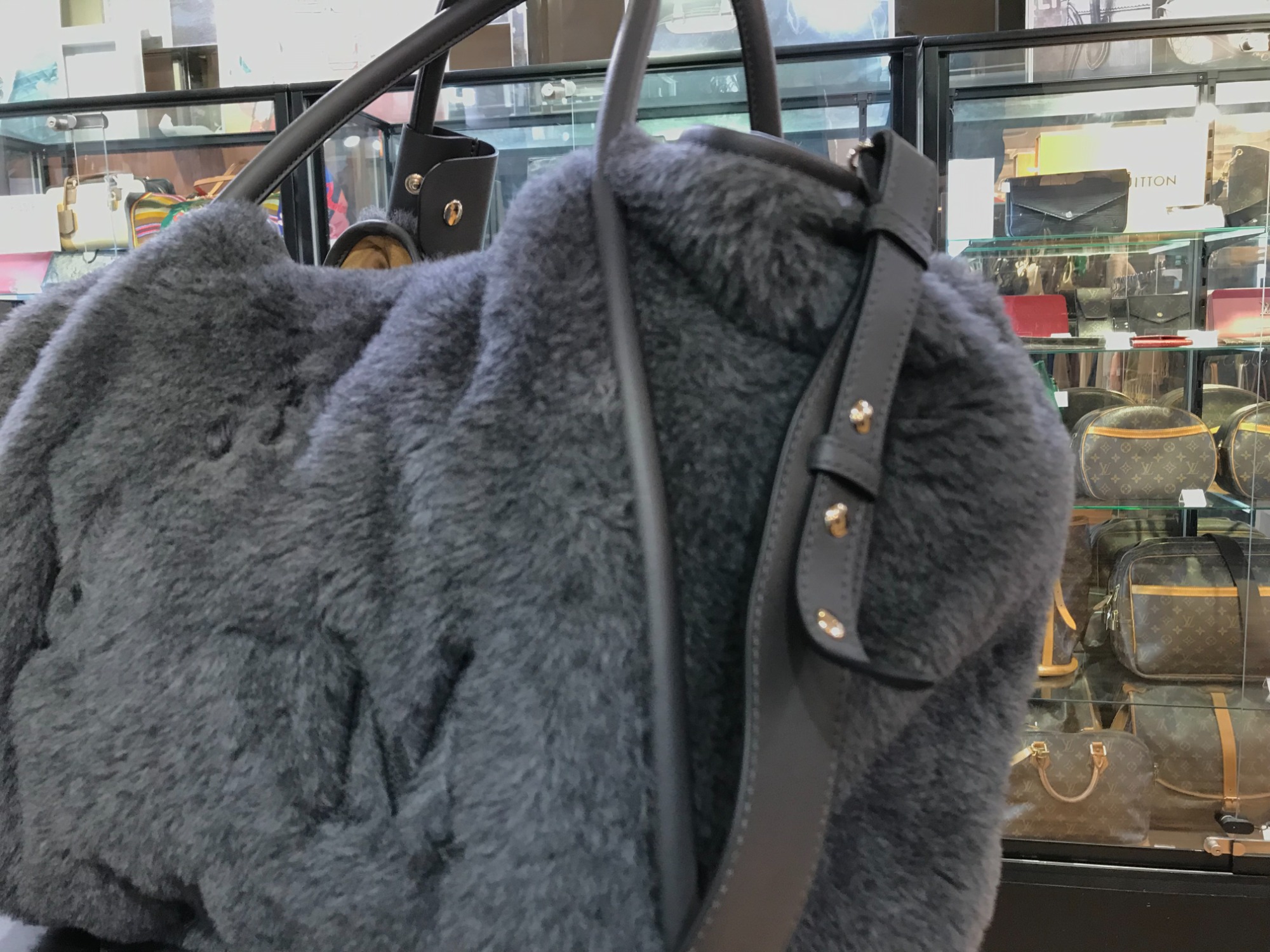MaxMara / マックスマーラ】テディトートバッグお買取り入荷致しました 