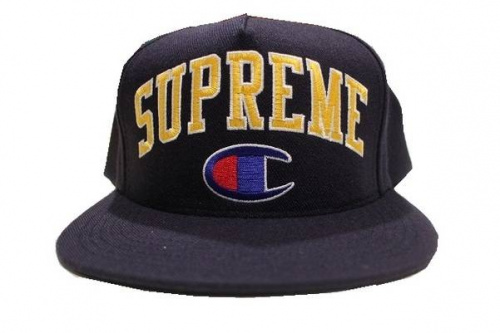 チャンピオンの5パネルキャップ