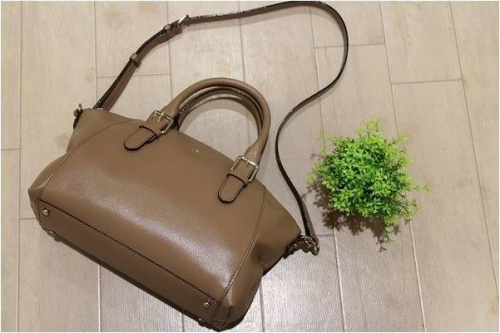 ケイトスペードのTORY BURCH