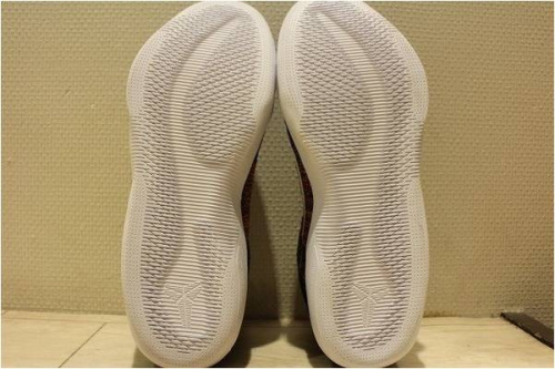 メンズのスニーカー