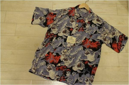 古着　のアロハシャツ