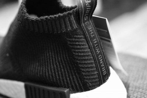 adidasのスニーカー