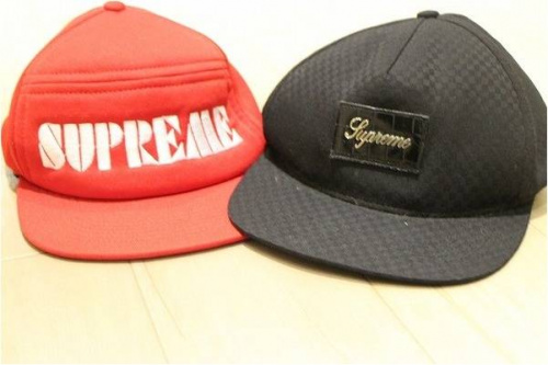 SUPREMEのシュプリーム