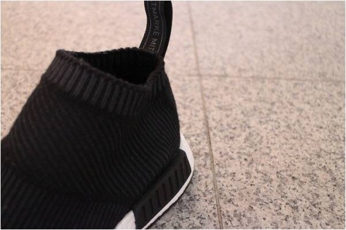 adidasのスニーカー