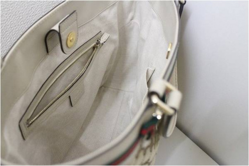 トートバッグのリュック