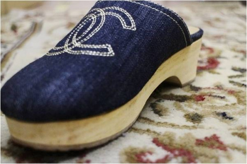 シャネルのサンダル