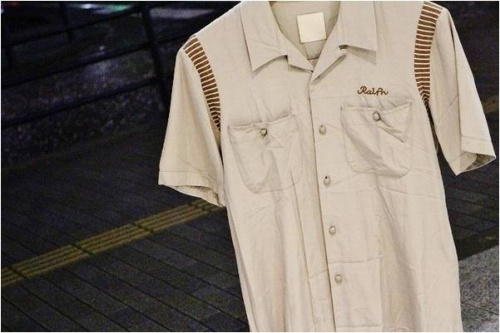 オープンカラーシャツのトレンド