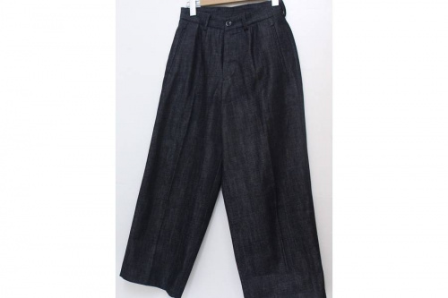 トゥモローランドのワイドパンツ